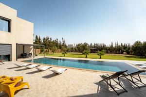 Design villa, huge pool & sunsets Essaouira