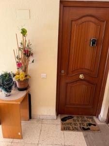 Renovated apartment 2 bedrooms Free parking