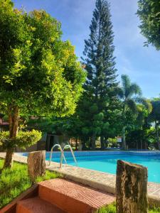 Valley Breeze Resort