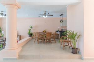 Villa Ixchel-Stunning views, right on the beach!