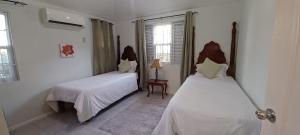 Palm Breeze Cottage