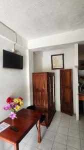 The Travellers Inn Suite D