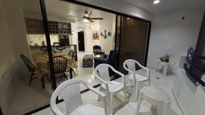 Comfortable family-friendly apartment in Laguito