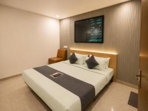 Hotel GV Elite Luxury Rooms Near Nexus Mall & JNTU