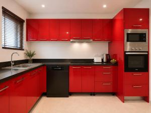 AP Grand Tropical Residence 3BR Kamala
