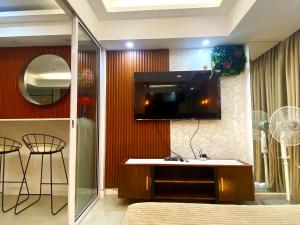 Azure Urban Resort by K&CIS Relaxury Stays