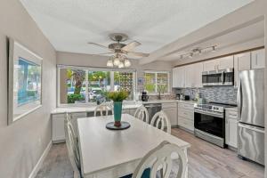 206B - 1BR1 Bath at Seaspray Condos on Okaloosa Island, Fort Walton Beach, Fl
