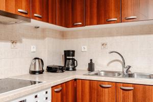 Charming Apartment near Athens Center and the Sea