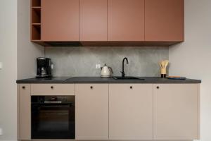 Cozy Studio with Garden and Place to Work by Noclegi Renters