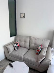 Deluxe Studio in Nairobi, Roysambu, Thika rd