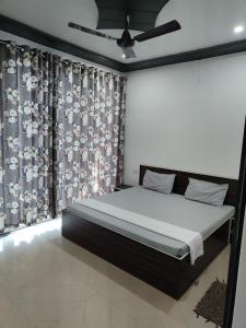 G S Palace Guest House mathura