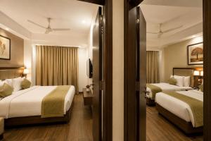Hotel Airport Hilton Sky Terminal -3 Delhi IGI Airport With - Free Airport Pickup