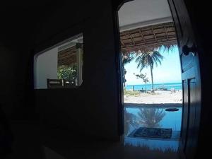 East Lombok Dive Hotel - Rooms on the beach with seaview