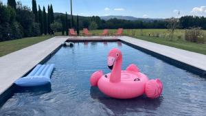 Tenuta Morcella tra Todi e Perugia con piscina in esclusiva