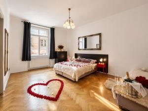Royal Prague Heart Suite