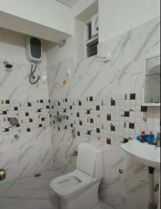 Grand and Spacious 2BHK apartment with a kitchen in Tirupati