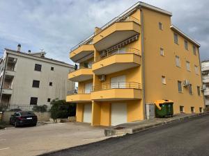 Perissa Apartman