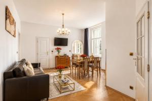 Royal Prague Heart Suite