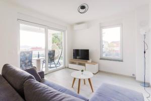 Spacious Modern Apartment With A Nice View