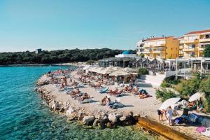 Perissa Apartman