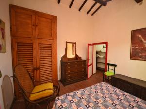 Holiday Home with Garden and shared pool