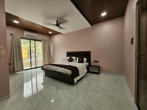 Mountain Retreat villa lonavala