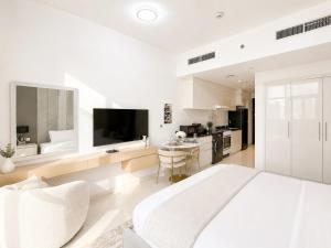 Bright & Spacious Studio with Balcony JVC