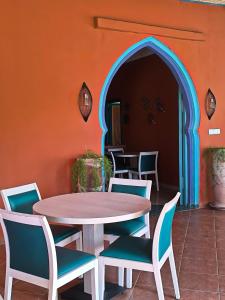 Cactus Rooms