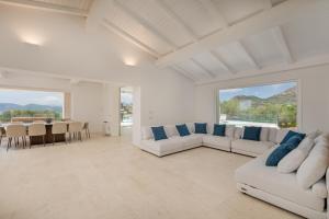 Beautiful VILLA SΛN with an incredible sea view