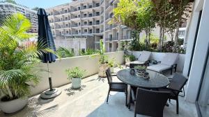 1 bd in the heart of Romantic Zone