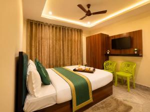 HOTEL VARANASI RD GUEST HOUSE Near Shree Kashi Vishwanath Temple and Ganga Ghat -BEST FAMILY HOTEL IN VARANASI