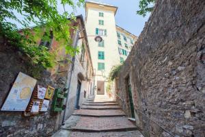 Creusa di Balaclava-Genova Centro