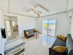 Rafraf Beachfront Escape Sea View