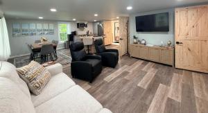 Sheldrake Point Suite