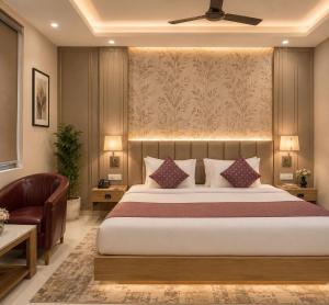 Hotel Airport Hilton Sky Terminal -3 Delhi IGI Airport With - Free Airport Pickup