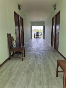 Mommoth Apartment