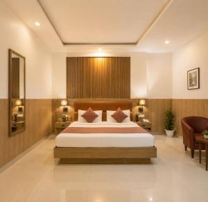 Hotel Airport Hilton Sky Terminal -3 Delhi IGI Airport With - Free Airport Pickup