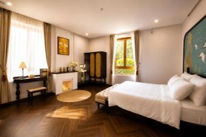 Hidden Homestay Charming 4BR French Villa in Trang Thi Str Central Hanoi