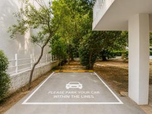 Wonderful Garden #2, 80 sqm with a large terrace, 3 bedrooms, comfortable, quiet, and upscale neighborhood, close to the subway, free parking, 15 minutes direct to Athens Airport