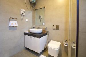 The White House Villa - Aniwatta