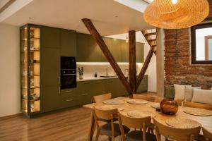 Rosa Loft