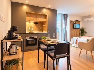 Stay Aveiro - Apartamento Central com Estacionamento
