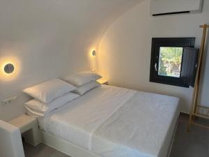 Cosy Dome House in Oia - New