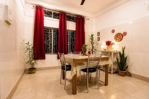 Spacious 2BHK with Full Kitchen, Dining and Parking
