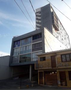 Departamento moderno céntrico con parqueo