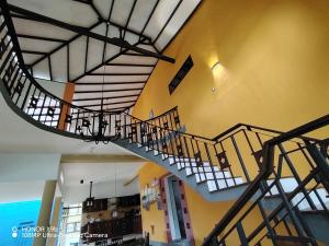 Whispering Hills Retreat