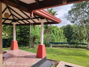 Whispering Hills Retreat