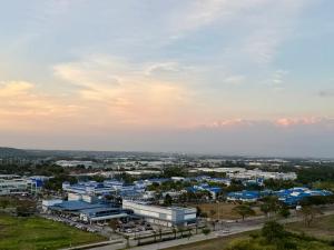 Nuvali Luxe Suite Top-Floor Condo-Zadia,Paseo,EK