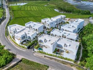 Amici - Design 2BR Pool Villa - Family Layout - Pererenan