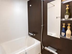 FL Residence Nihonbashi Osaka, Nihonbashi Within walking distance of Namba and Tsutenkaku For 2-4 people